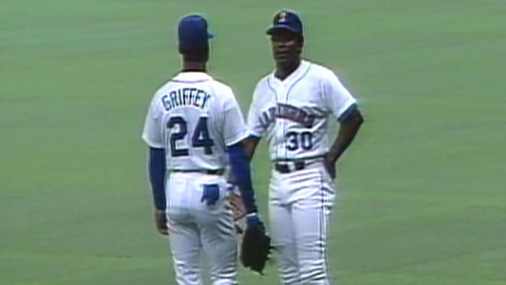 Ken Griffey Sr. and Jr. make history! They hit BACK-TO-BACK home