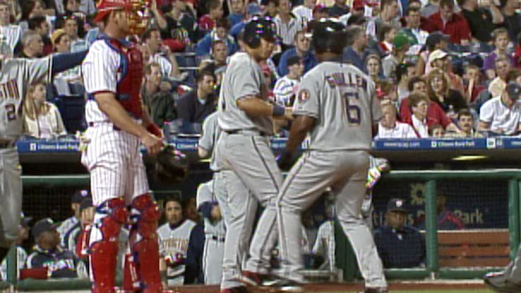 Vinny Castilla hits homer in '05 Nats home opener 