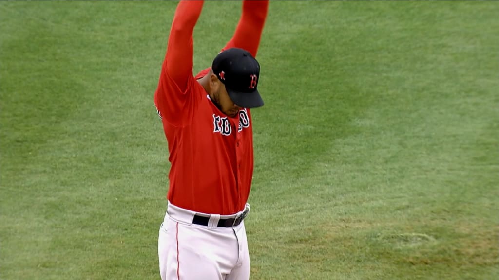 Eduardo Rodriguez K's six in win