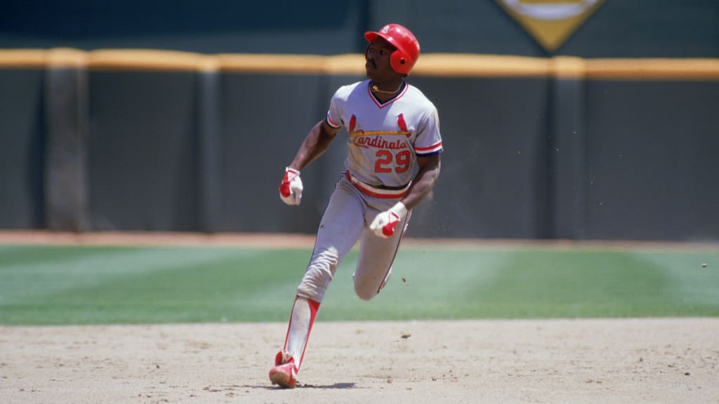 What's baseball legend Vince Coleman doing on a golf course