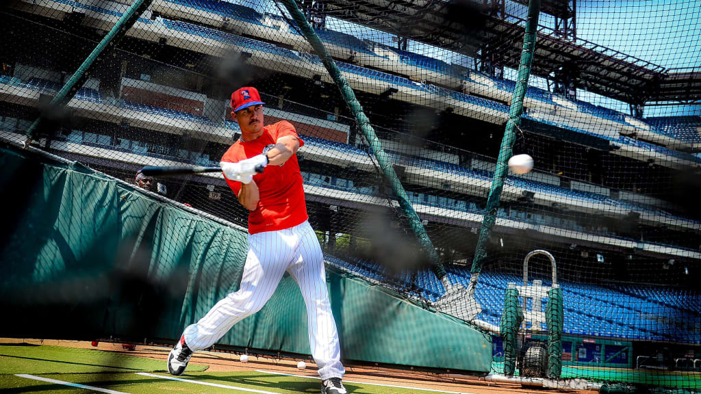 Bryce Harper wears J.T. Realmuto shirt