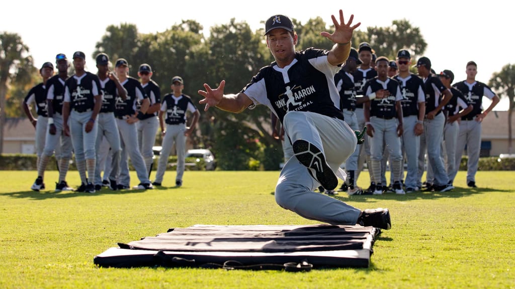 Hours before CWS debut, Michigan's Erik Bakich named college