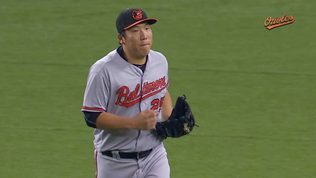 Hyun Soo Kim hits huge home run in ninth to boost Orioles to 3-2