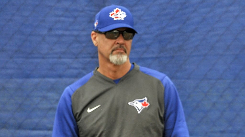 Toronto Blue Jays starting pitcher Pete Walker goes to work