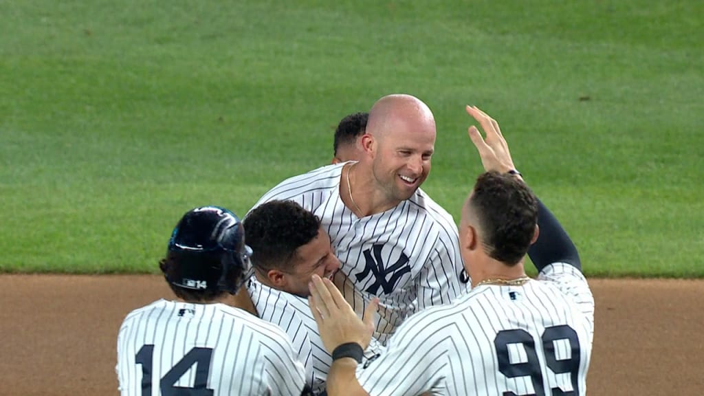 What the Yankees' uniform number crunch could cost MLB's managers