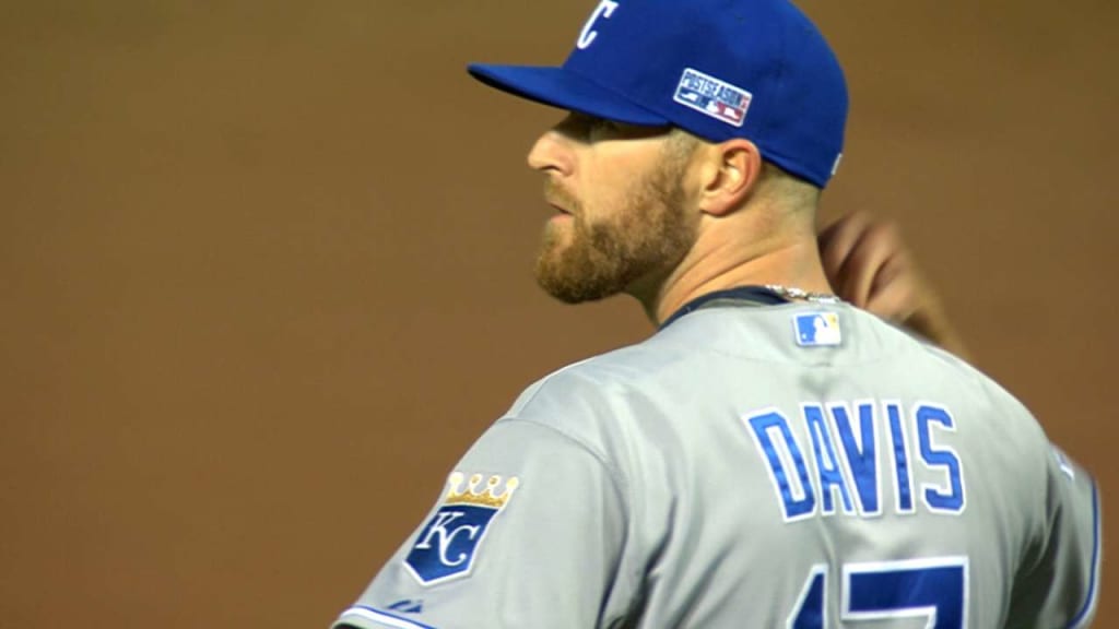 Yordano Ventura throws gem in memory of fallen friend