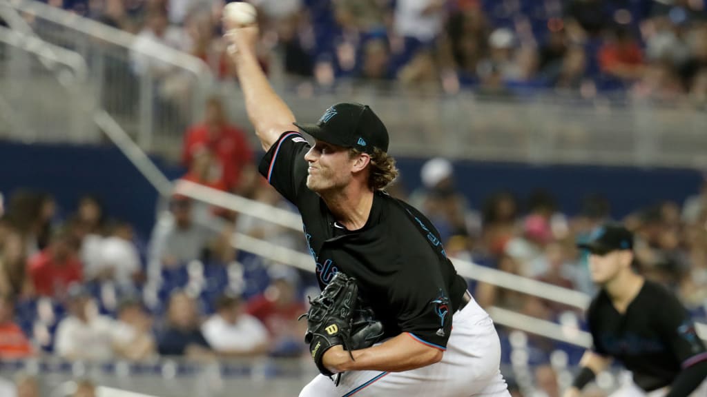 Mother's Day important to Marlins JT Realmuto