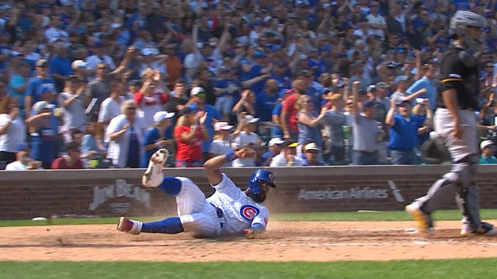 I-Cubs' Javier Baez fractures finger in Sunday's win