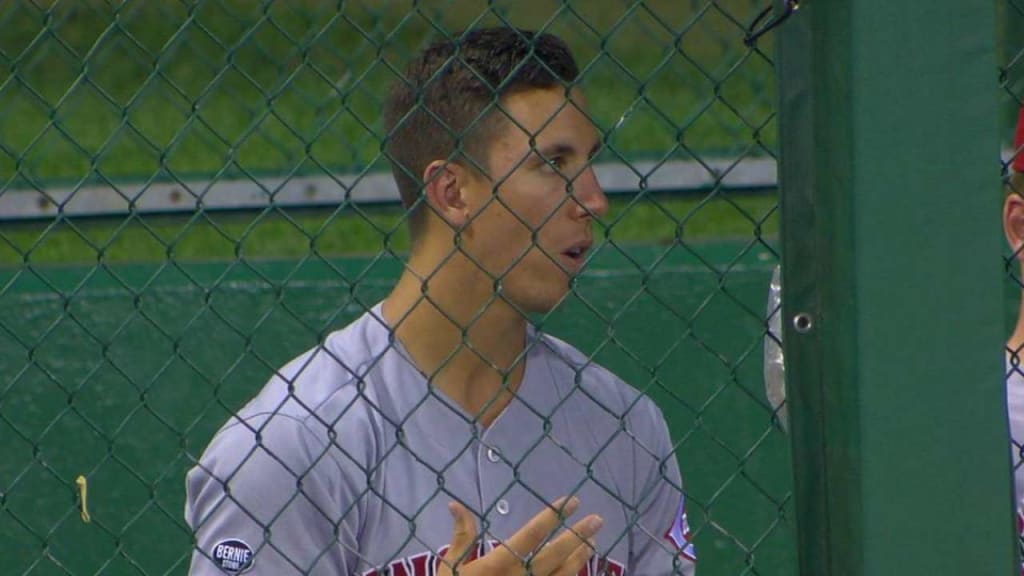 Reds' Michael Lorenzen changed his number to 21 to honor Roberto