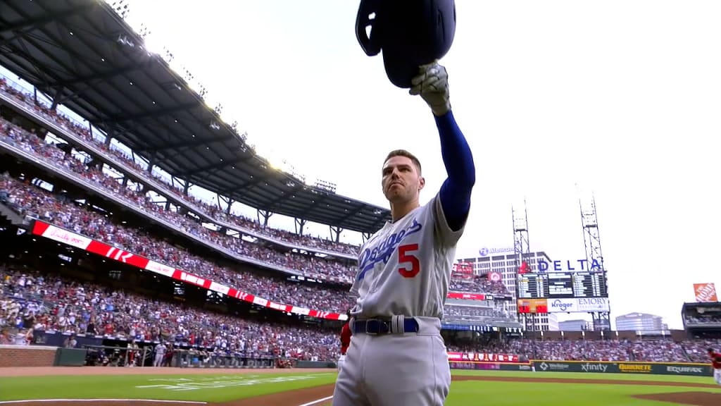 Emotional Freddie Freeman Gets Standing Ovation, World Series Ring in  Return to Atlanta – NBC Los Angeles