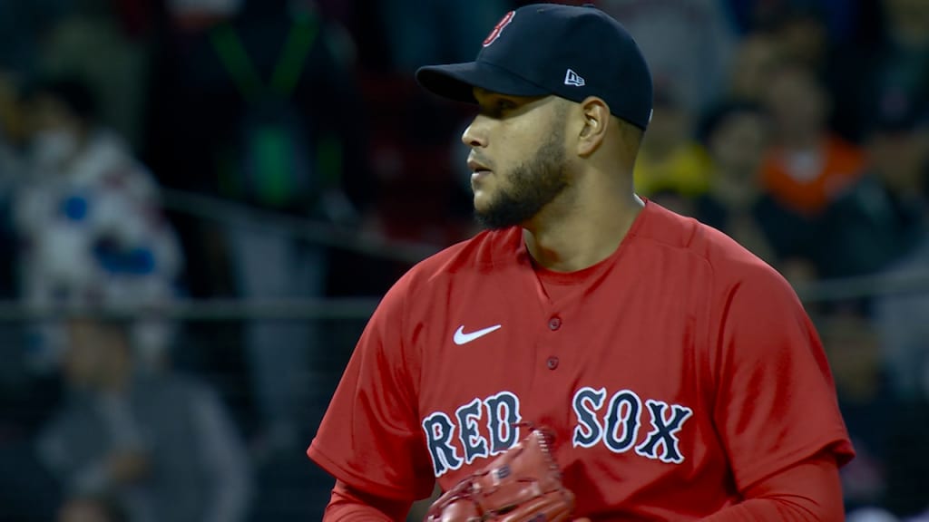 Eduardo Rodriguez fans seven