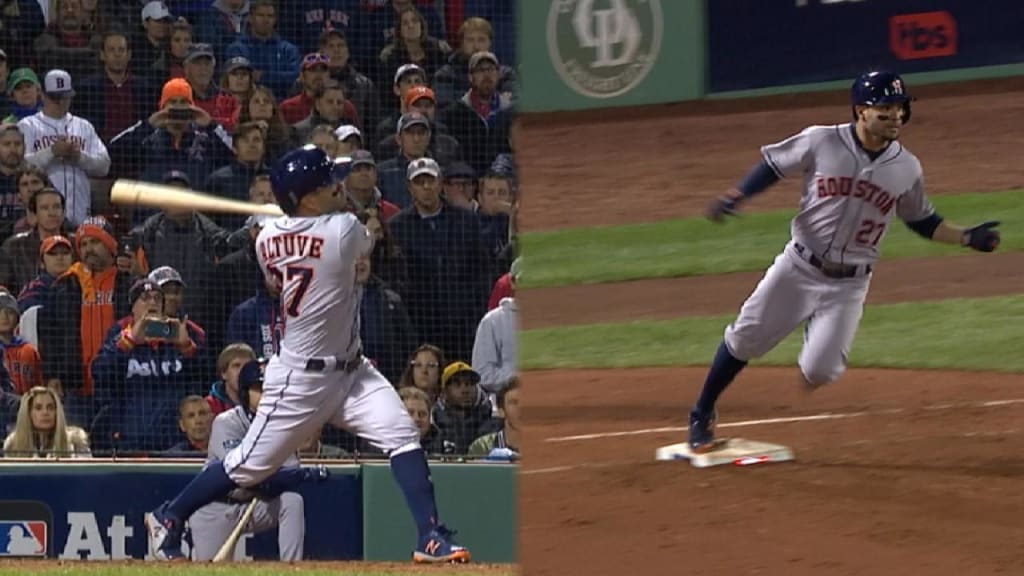 Altuve's RBI single to left