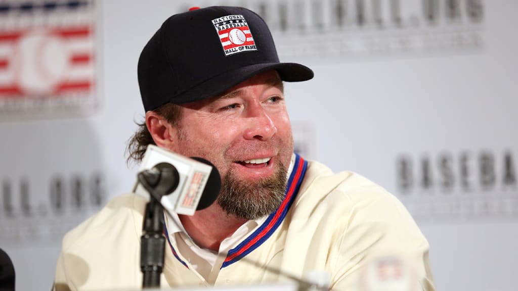 "We've got to keep it a little bit simpler," Jeff Bagwell said. "You can look at all the stuff you want, video and all that, but once you get in the batter's box, you've just got to see the ball and hit it. It sounds easy, but that's the truth." (Getty)