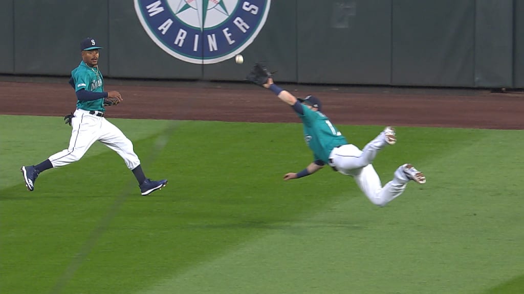 Haniger's fantastic diving catch