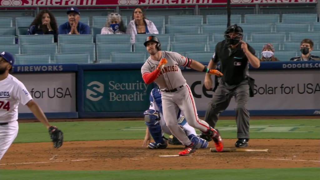 Giants' Mike Tauchman robs Dodgers' Albert Pujols of walk-off home run