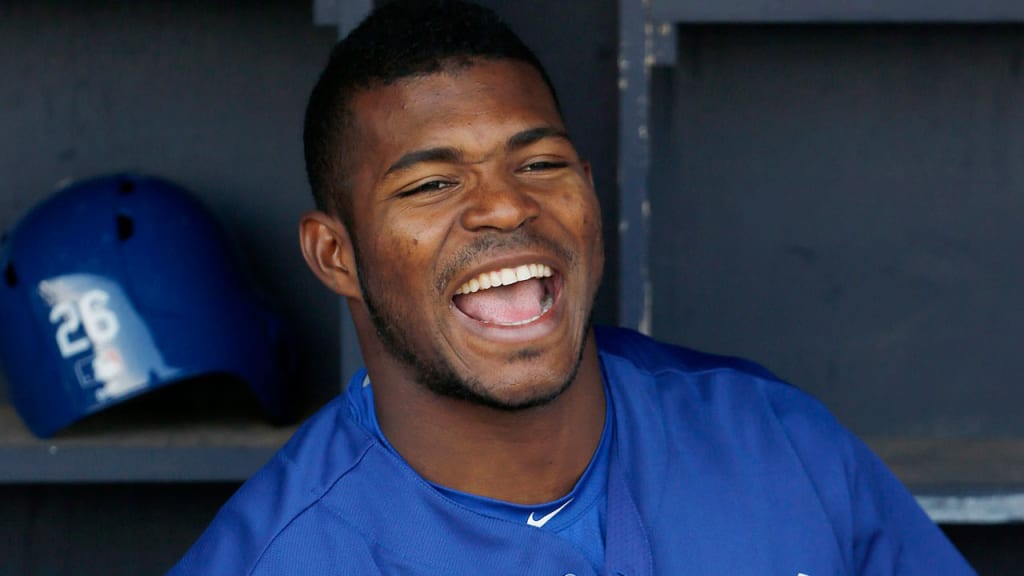 The Brewers reportedly attempted to work out a deal for Dodgers outfielder Yasiel Puig. (AP)