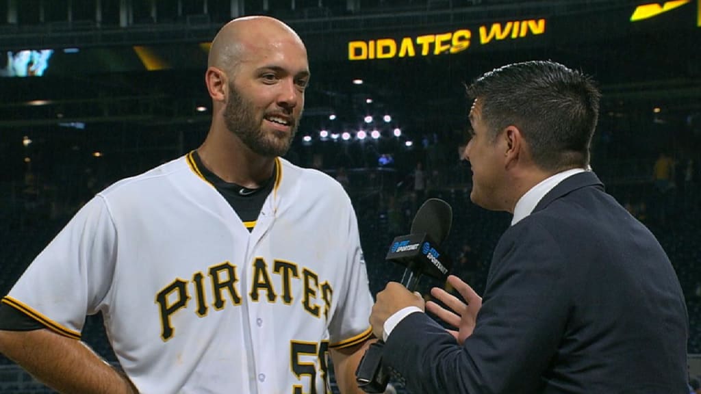 Ask Bucs Dugout: Should the Pirates extend Francisco Cervelli