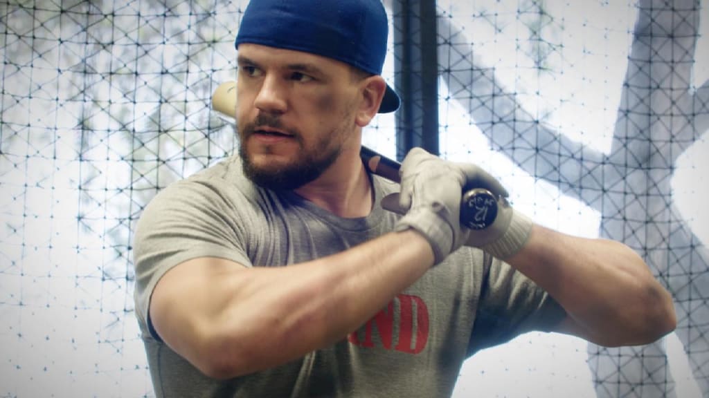 Cubs Kyle Schwarber working out, cooking more