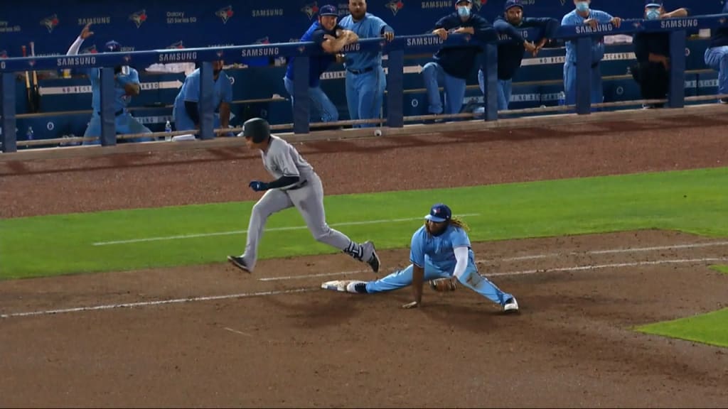 Toronto Blue Jays first baseman Vladimir Guerrero Jr., right