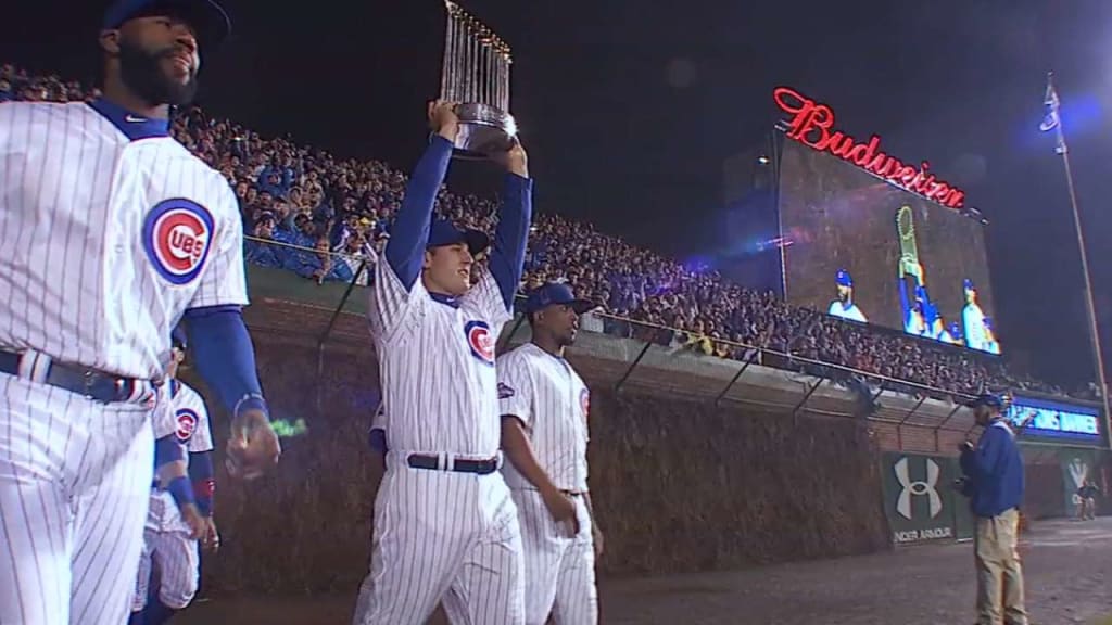 Cubs' World Series trophy coming to Waterloo