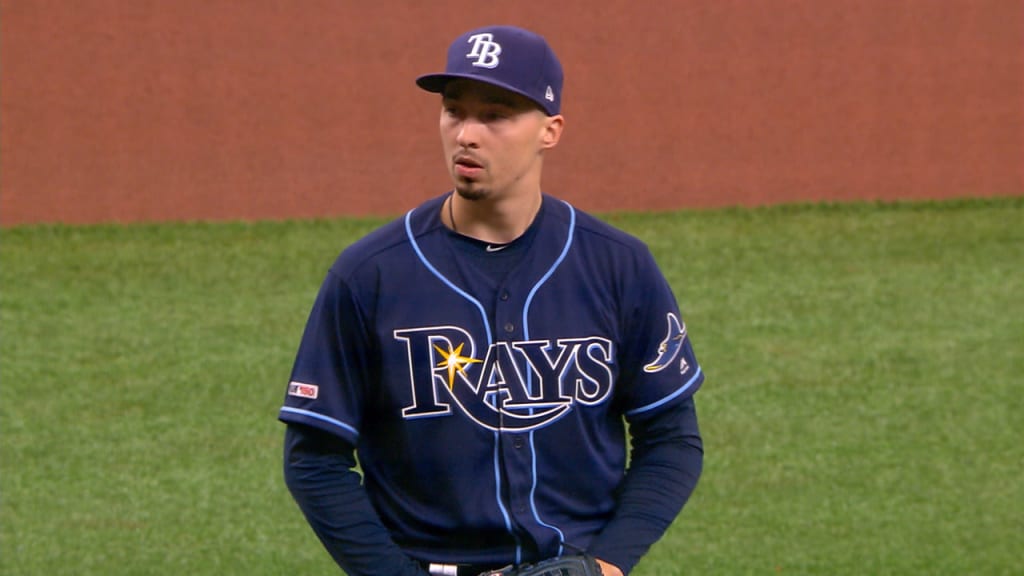 Snell K's 3 in return from IL
