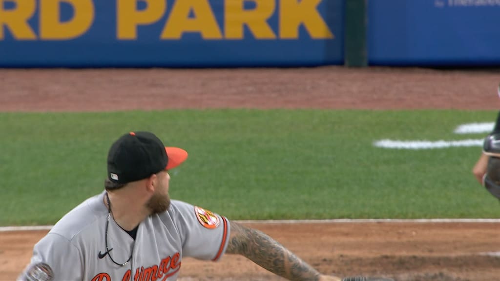 Chicago Cubs, Corey Patterson, back, steals second base as