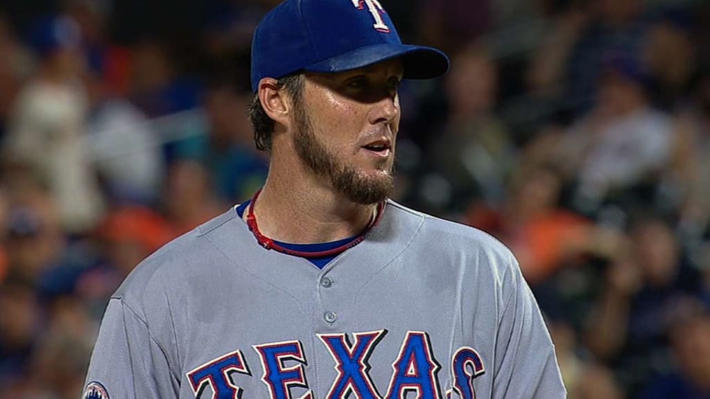 Former Texas Rangers outfielder Lance Berkman retires