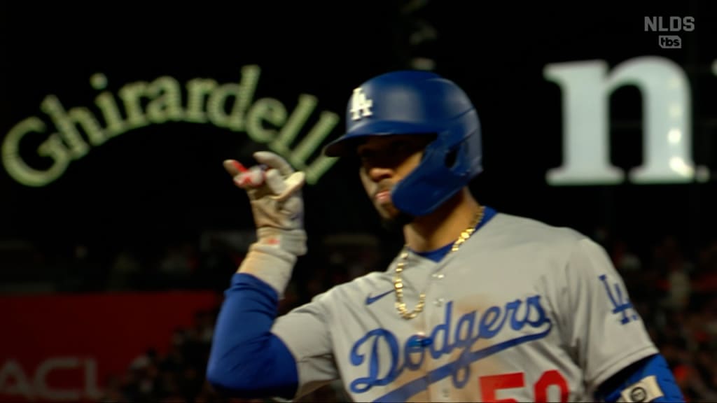 Tyler Matzek SILENCES the Dodgers' bats with three straight strikeouts to  hold the lead! 