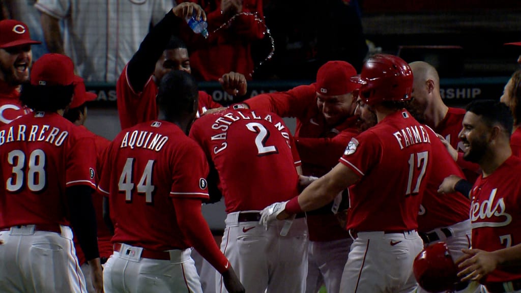 After retiring his jersey, the Rangers looked to Michael Young for  inspiration in walk-off win over Seattle