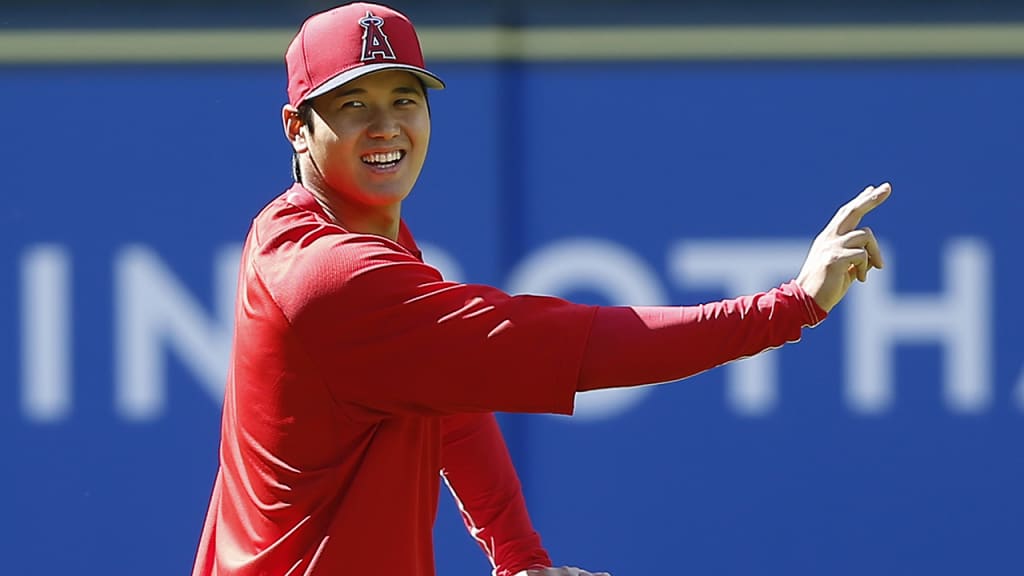 Shohei Ohtani gifted his bat to a cute kid pregame  and then used a  different one to hit his first MLB triple