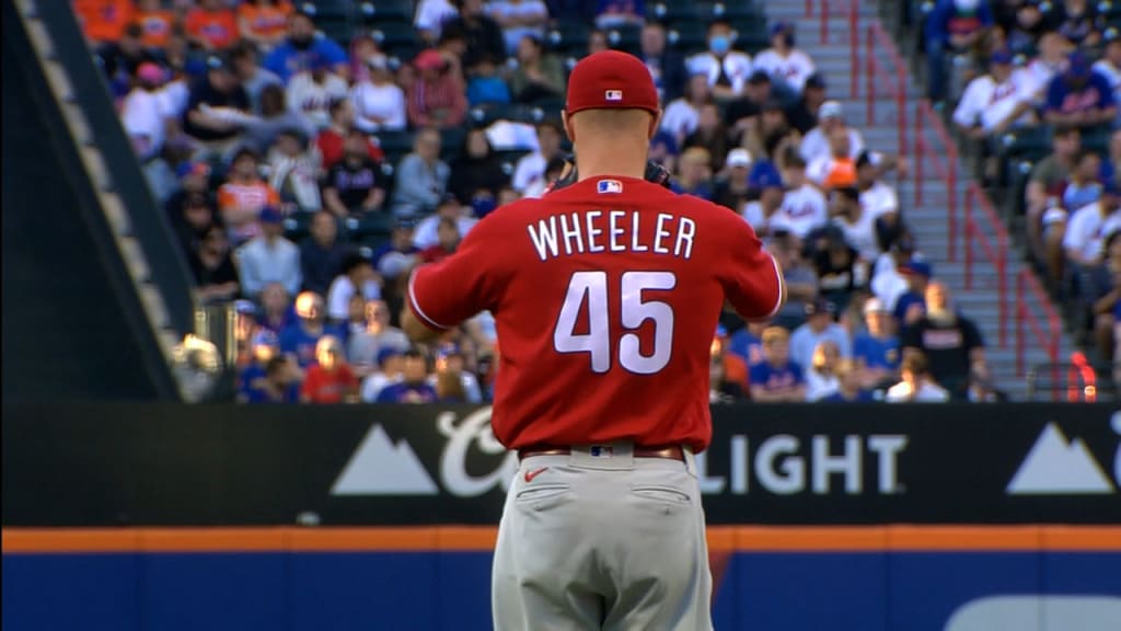 Castellanos homers, Sánchez Ks 10 as Phillies move to brink of playoff spot  with 5-2 win over Mets