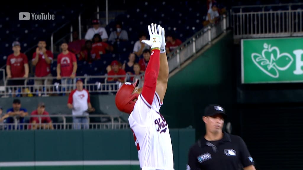 Juan Soto crouches on two strikes. Does it work? - Beyond the Box Score