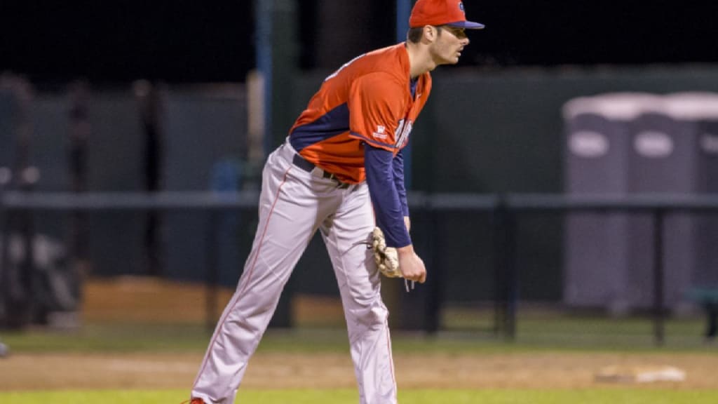 Former Hinds pitcher, Randy Bell gets drafted to Major League