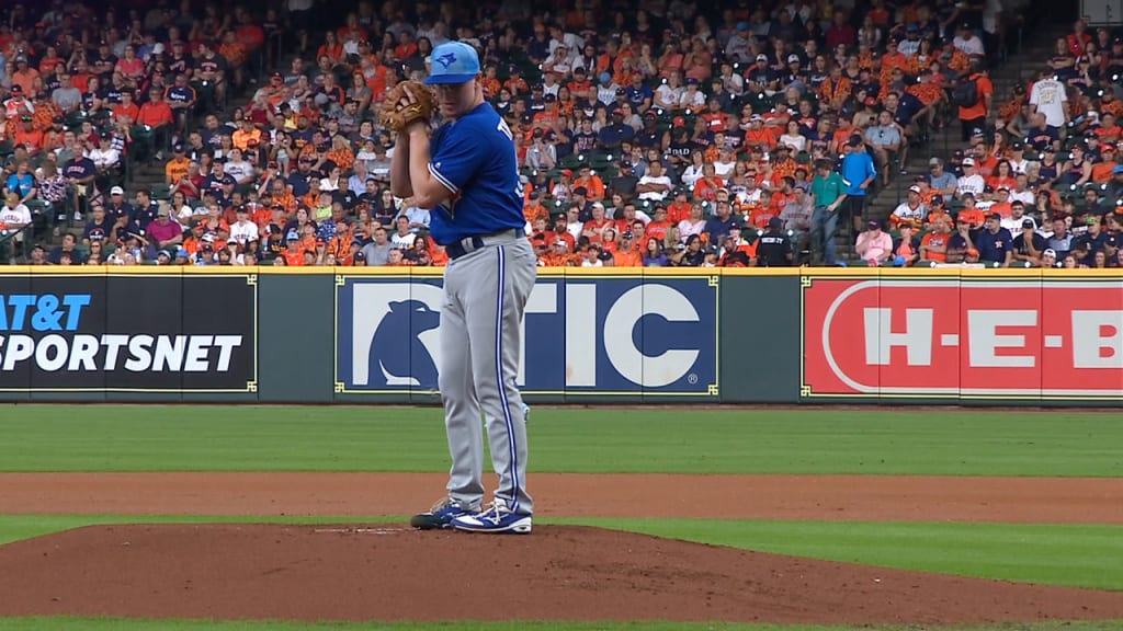 Alex Montoyo throws first pitch to Charlie Montoyo on Father's Day! 