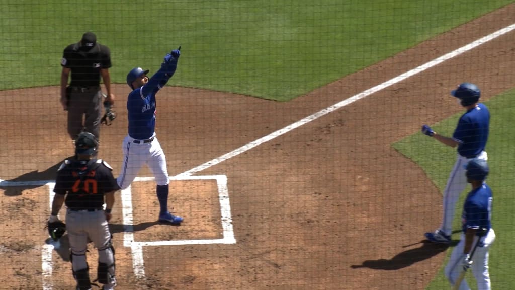 Ex-Yankees slugger rediscovers home run swing in National League 