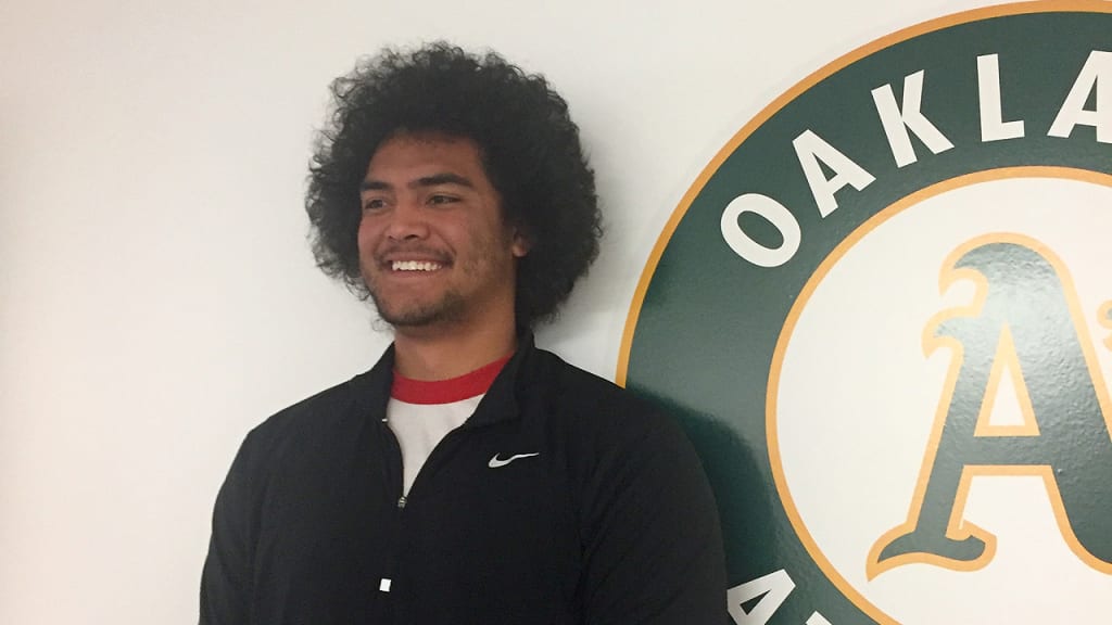 A's Sean Manaea sports Afro at Spring Training