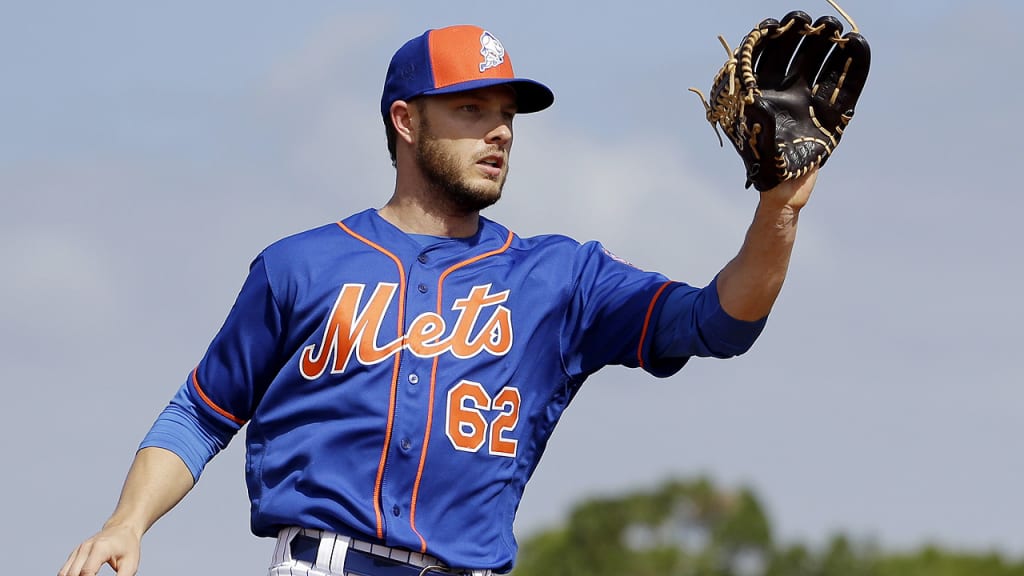 Erik Goeddel remains a favorite to make the bullpen, but is not one of the five relievers who manager Terry Collins considers locks. (AP)