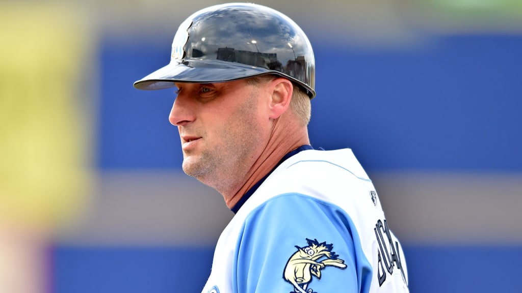 Brian Buchanan will assist hitting coach Dale Sveum on the Royals' coaching staff in 2017. (MiLB.com)