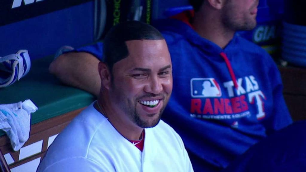 Carlos Beltran sports bizarre drawn-on-looking 'hair' like his