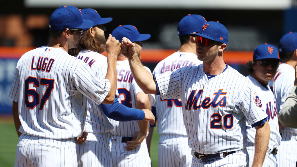 July 18, 2019: New York Mets first baseman Pete Alonso (20) makes a play at  first base, during a MLB baseball game between the New York Mets and the  San Francisco Giants