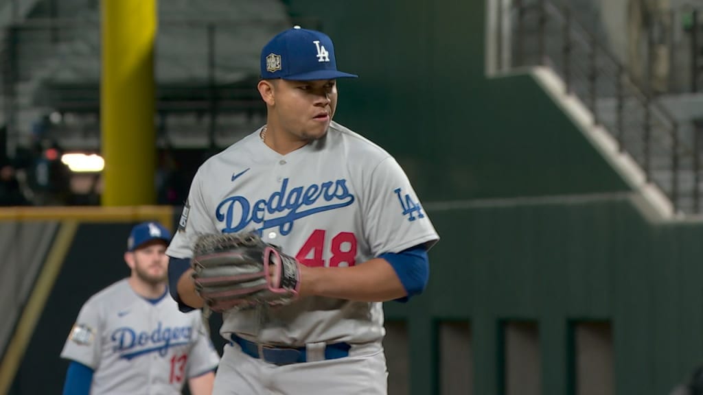 Dodgers Spring Training Video: Behind The Scenes With Brusdar Graterol For  2022 Photo Day