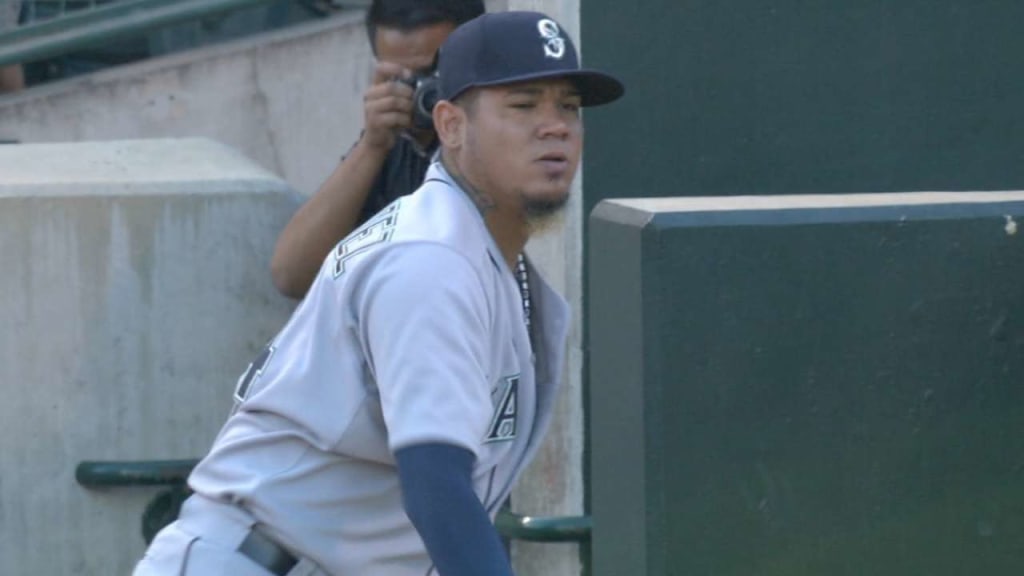 Felix fans four in seven frames