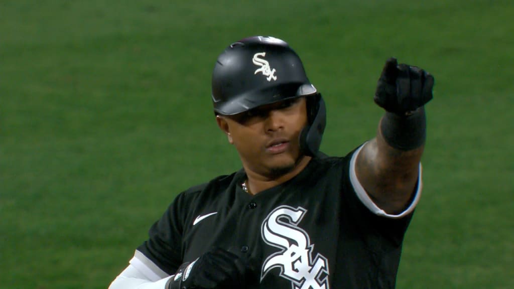 Yermin Mercedes record: White Sox DH opens season with eight hits
