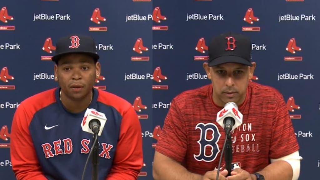 Rafael Devers focused on defense entering 2021 season