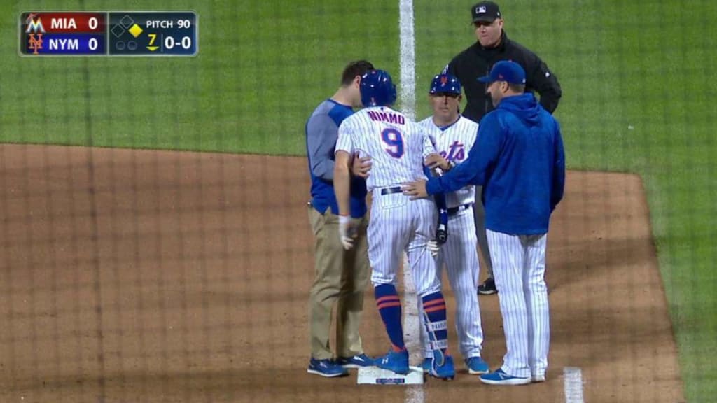 Nimmo singles, exits with injury