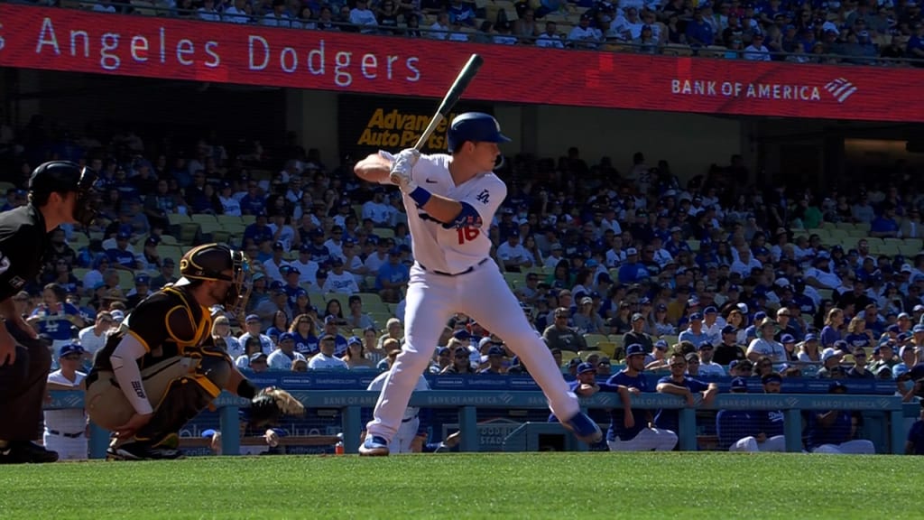 Kiké Hernández hits three-run homer as Dodgers beat Giants 5-2 for