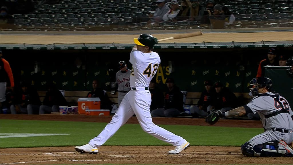 Matt Olson's solo home run