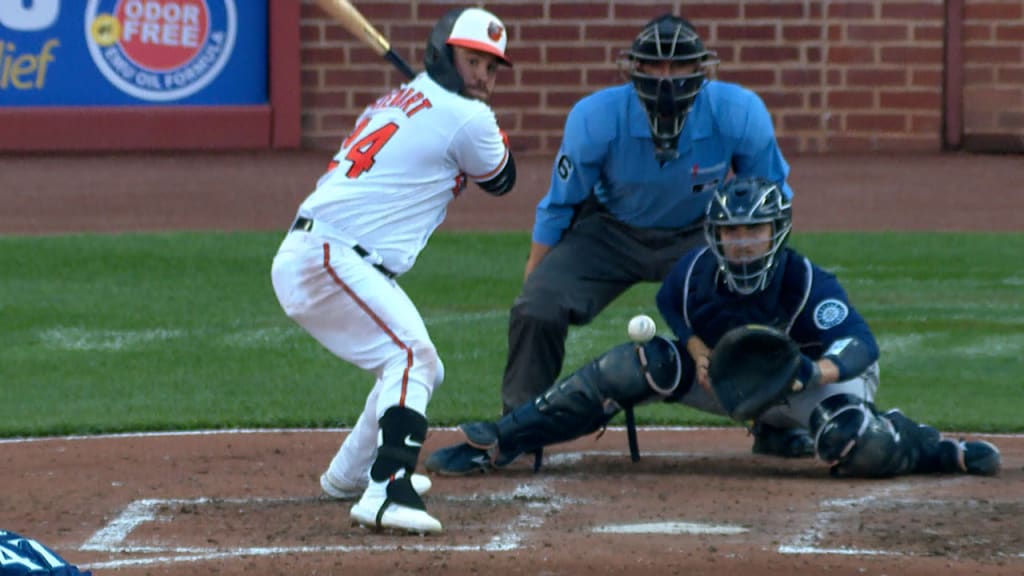 Stewart's game-tying RBI single