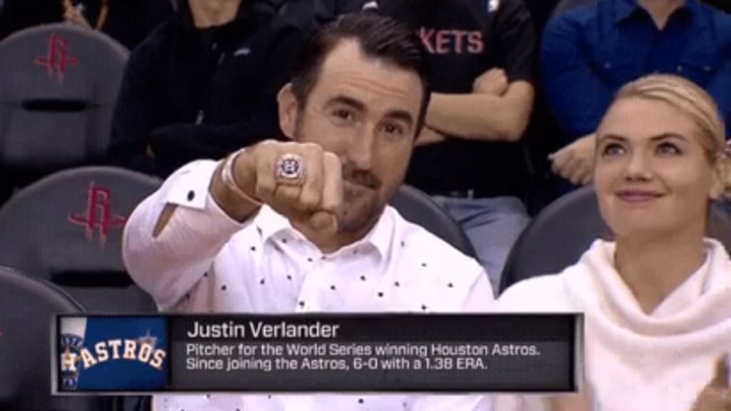 Justin Verlander went to the Rockets game with Kate Upton and
