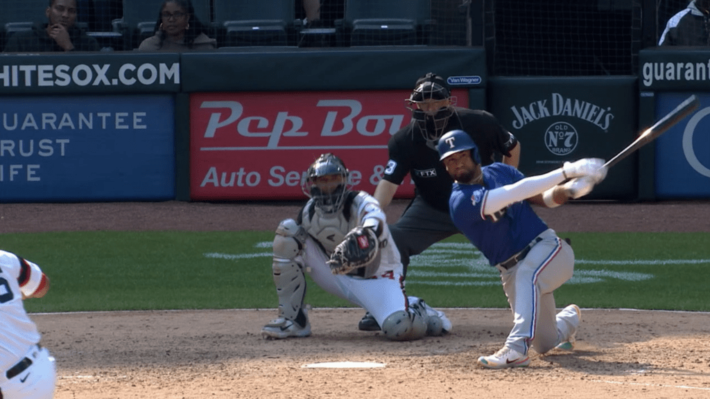 Corey Seager's nifty play, 06/12/2022